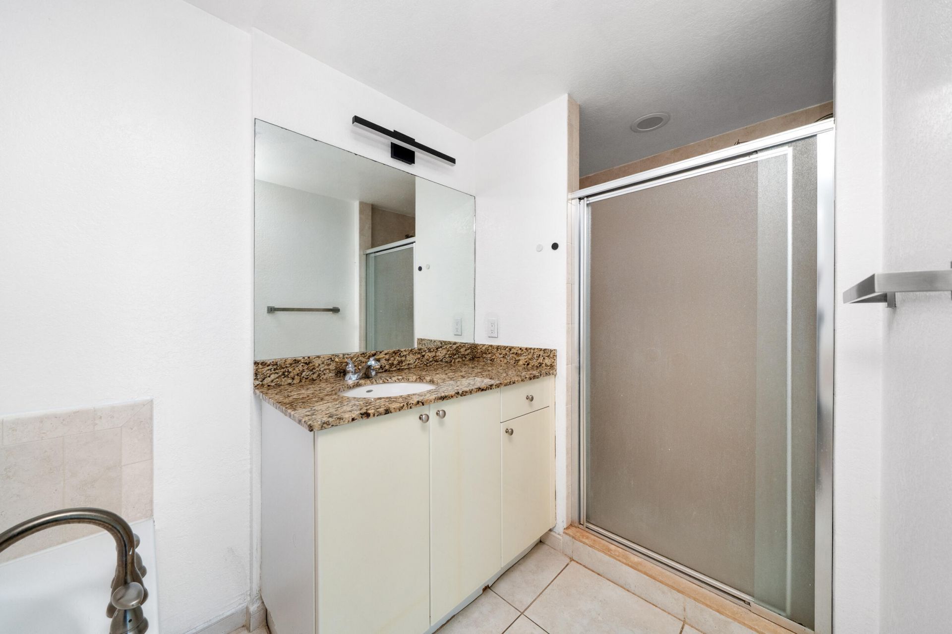 1830 Radius Drive, Unit 405, Hollywood, FL 33020 Photo