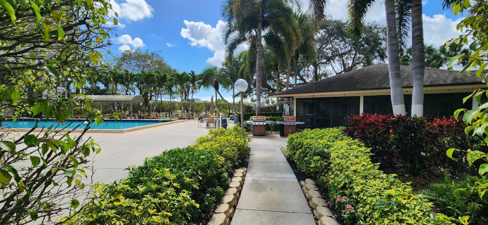 3507 Oaks Way, Unit 911, Pompano Beach, FL 33069 Photo