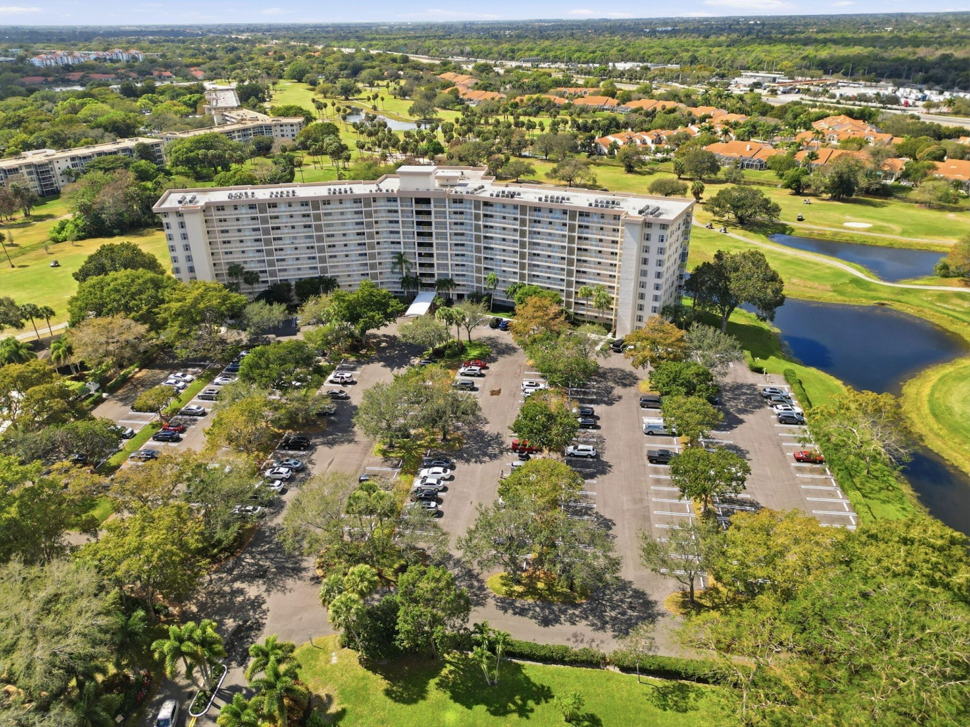 3507 Oaks Way, Unit 911, Pompano Beach, FL 33069 Photo