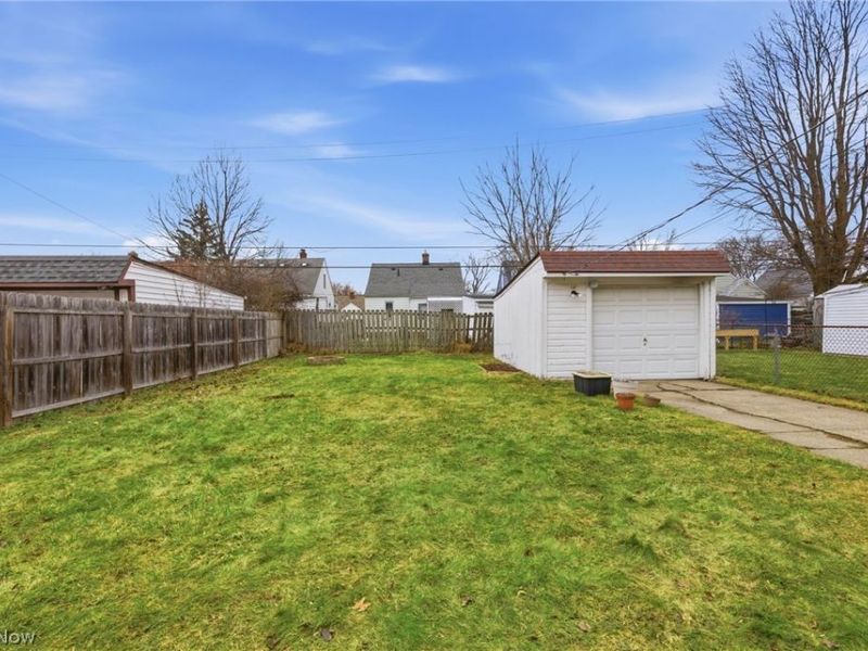 14128 Liberty Avenue, Cleveland, OH 44135 Photo 33