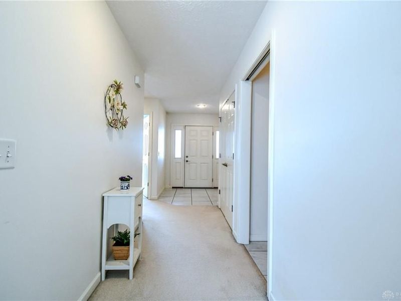 9825 Augusta Lane, Piqua, OH 45356 Photo 3