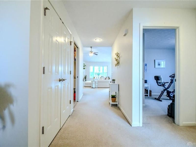 9825 Augusta Lane, Piqua, OH 45356 Photo 4