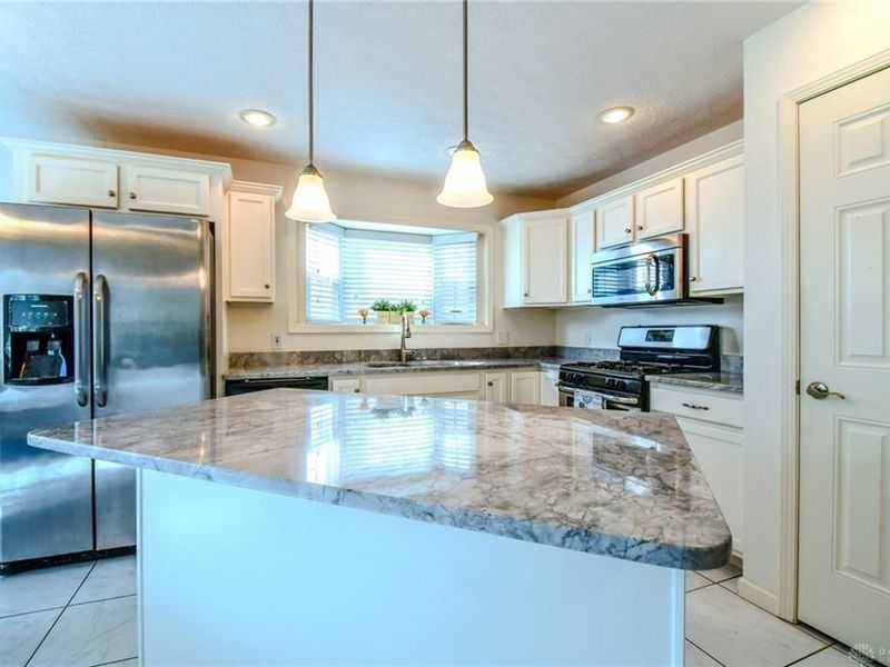 9825 Augusta Lane, Piqua, OH 45356 Photo 9