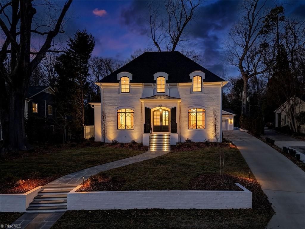 520 Woodland Drive, Greensboro, NC 27408 Main Photo