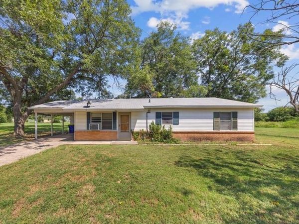 17 Ellis Avenue , Troy, TX 76579