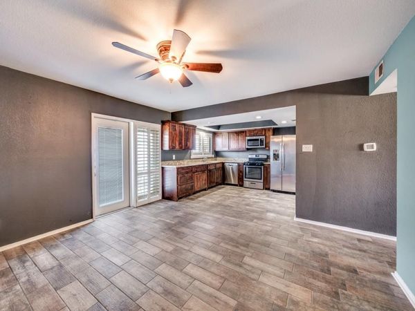206 Westview Terrace, Arlington, TX 76013