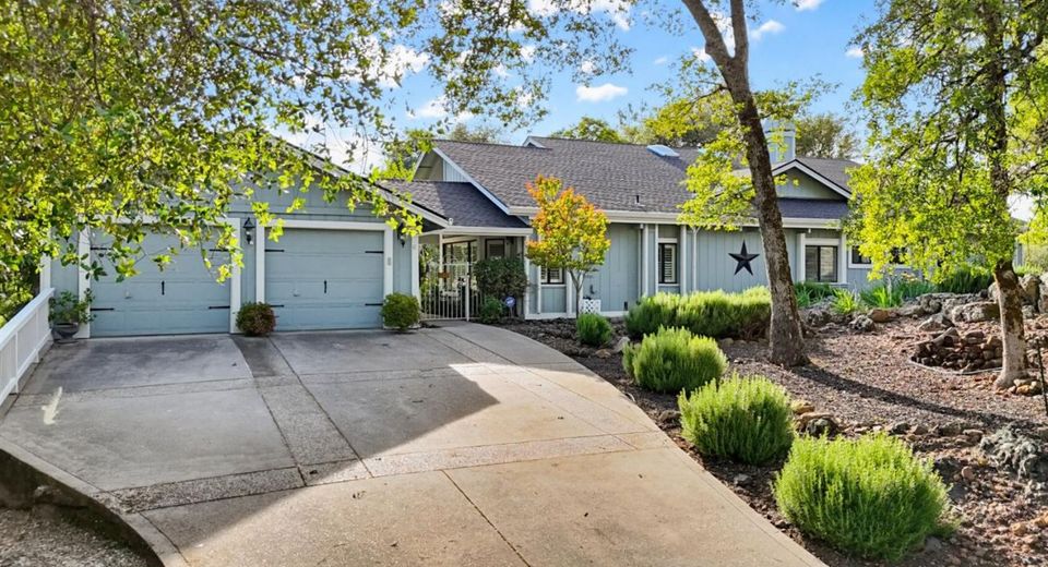12025 Wanderer Rd, Auburn, CA 95602 Photo