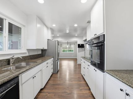 7950 Bar Du Ln, Sacramento, CA 95829 Photo