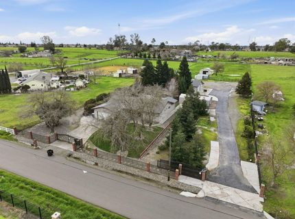 7950 Bar Du Ln, Sacramento, CA 95829 Photo