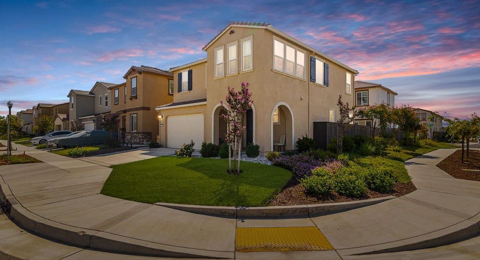 3596 Birdland Ave, Sacramento, CA 95835 Photo