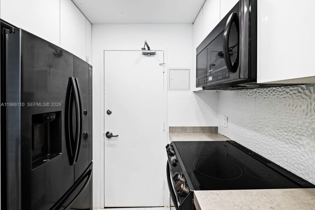 1000 West Ave, Unit 1024, Miami Beach, FL 33139 Photo