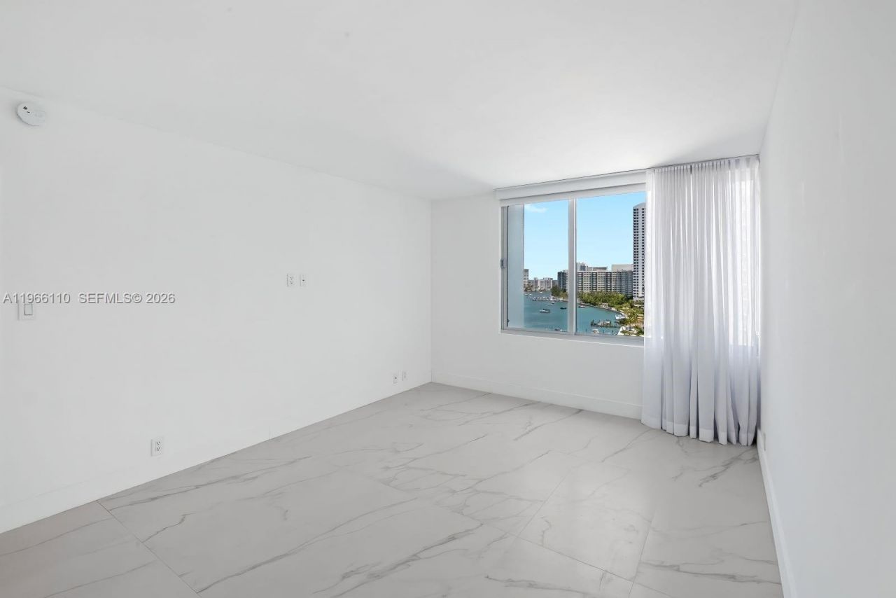 1000 West Ave, Unit 1024, Miami Beach, FL 33139 Photo