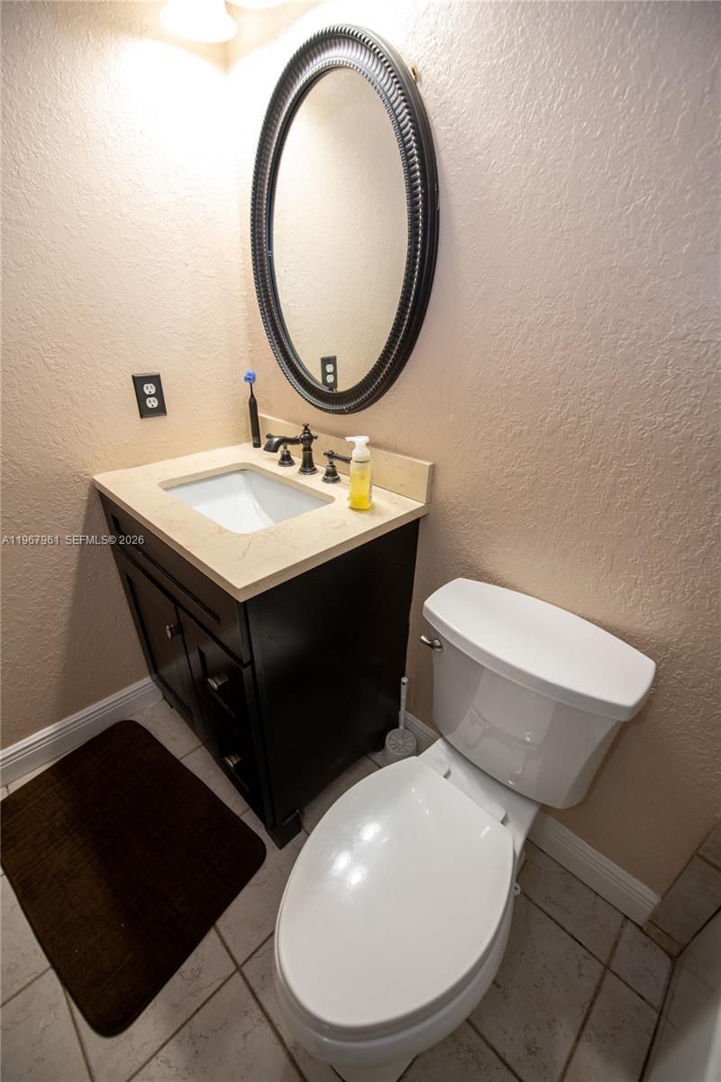 5945 SW 99th Ter, Cooper City, FL 33328 Photo