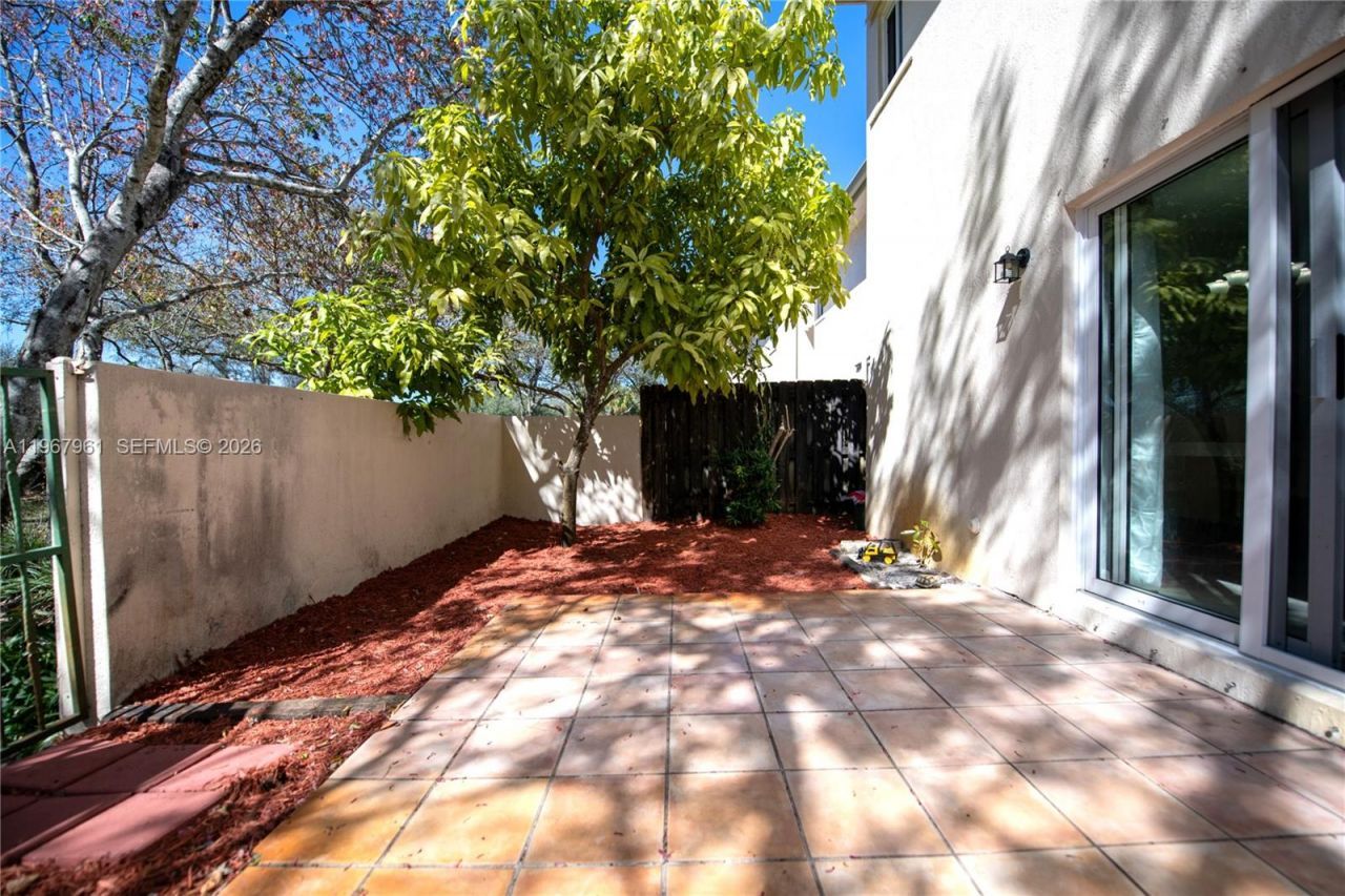 5945 SW 99th Ter , Cooper City, FL 33328 Photo