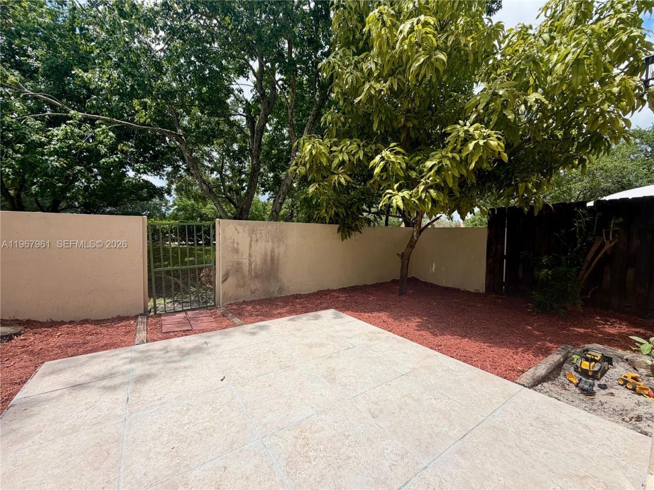 5945 SW 99th Ter, Cooper City, FL 33328 Photo