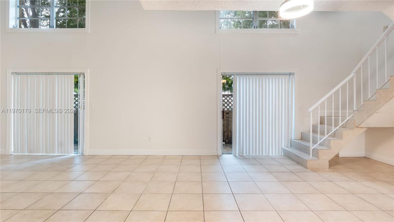 8500 SW 109th Ave, Unit 6-105, Miami, FL 33173 Photo