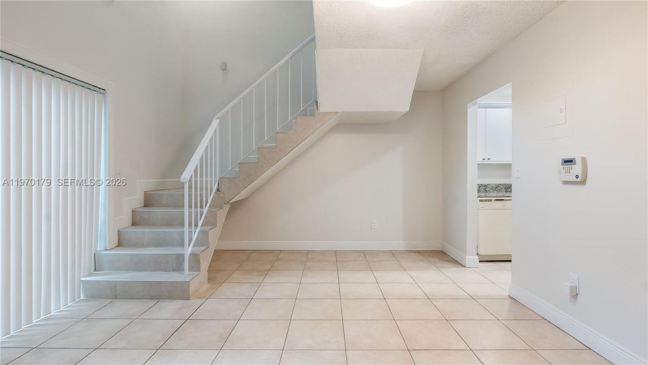 8500 SW 109th Ave, Unit 6-105, Miami, FL 33173 Photo