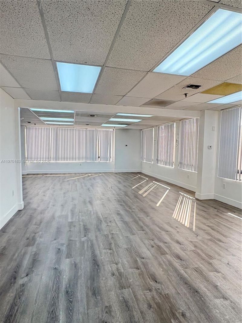 2100 W 76th St, Unit 205, Hialeah, FL 33016 Photo