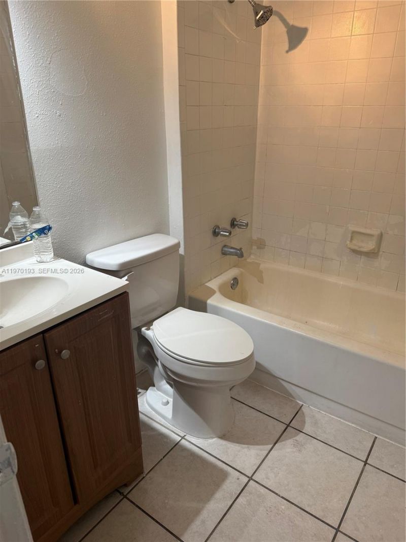 1791 NW 96th Ter, Unit 4F, Pembroke Pines, FL 33024 Photo