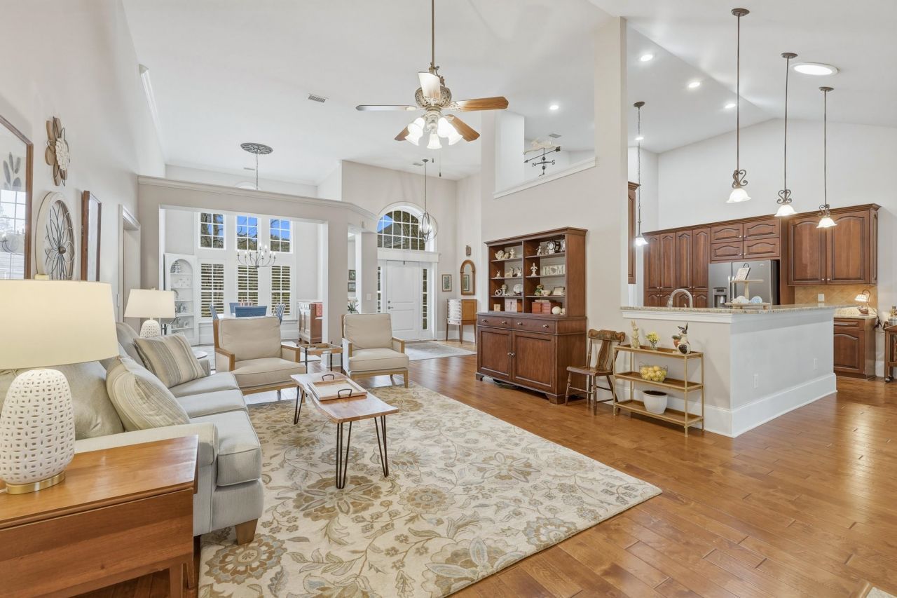 74 Cascade Dr. Photo 8