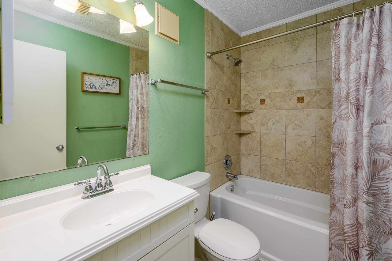 201 North Ocean Blvd.  Photo 15