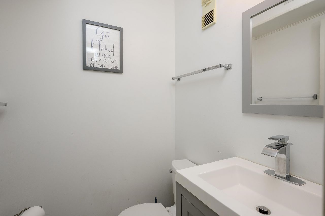 201 North Ocean Blvd.  Photo 18