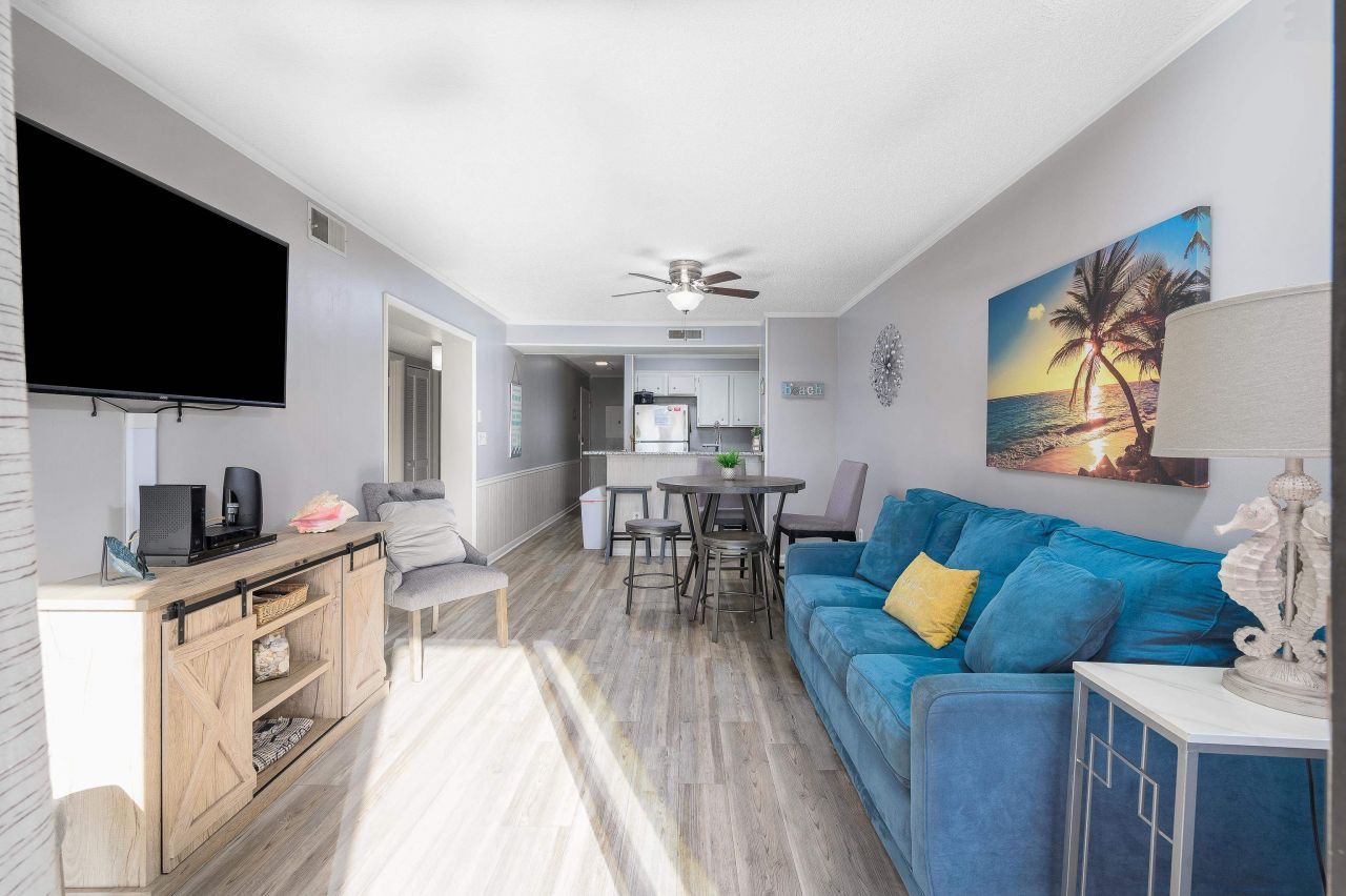 201 North Ocean Blvd.  Photo 8