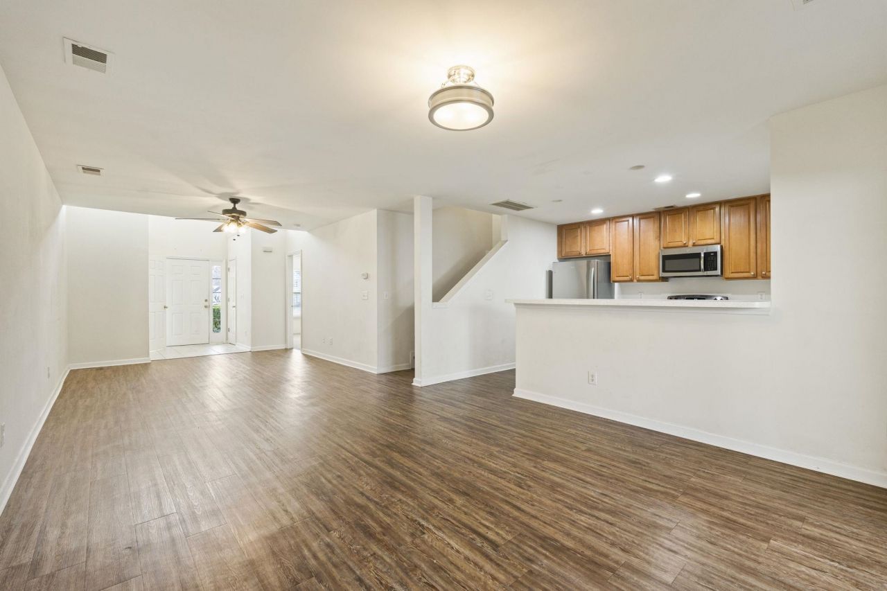 909 Barn Owl Ct.  Photo 13