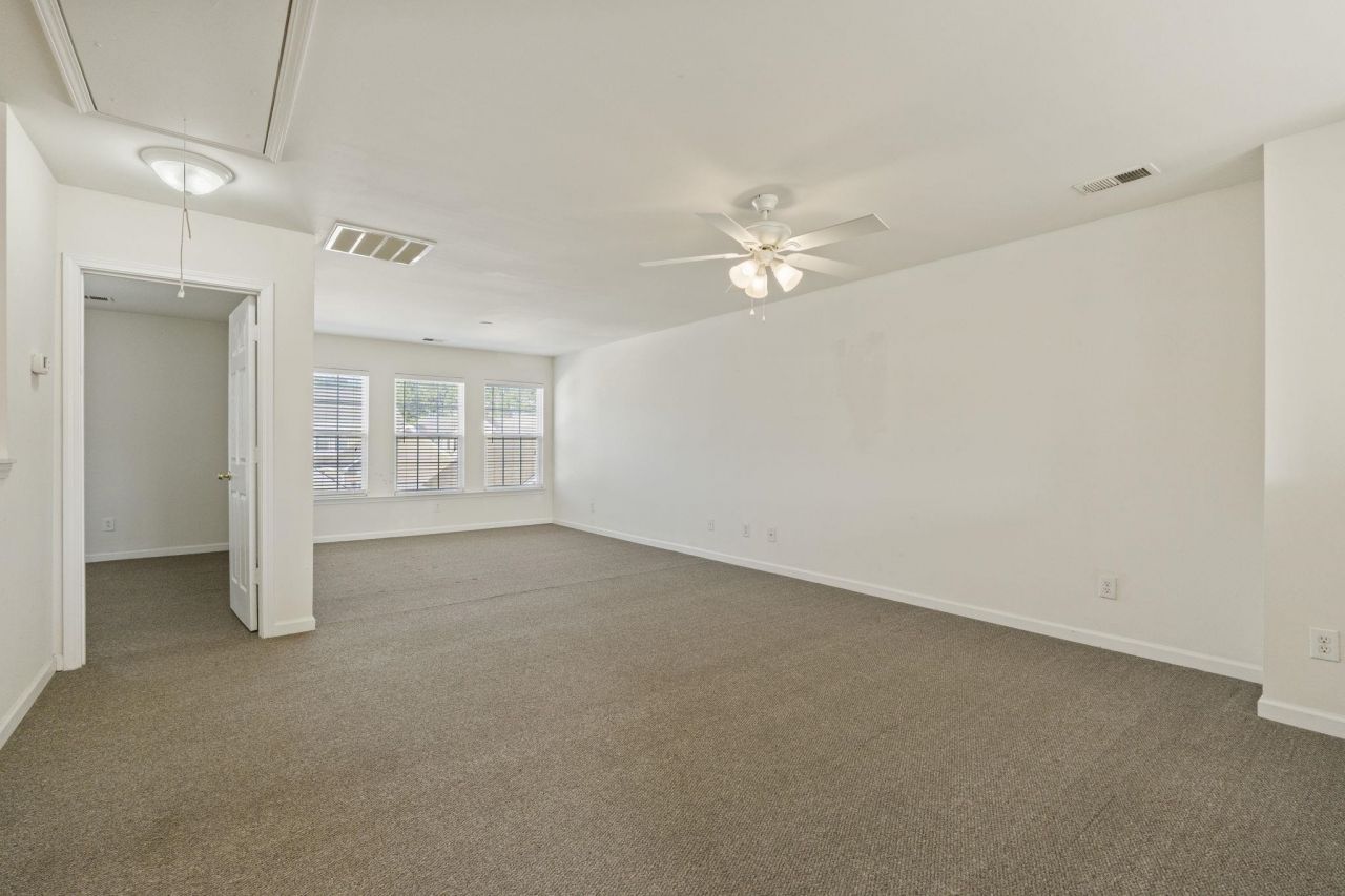 909 Barn Owl Ct.  Photo 22