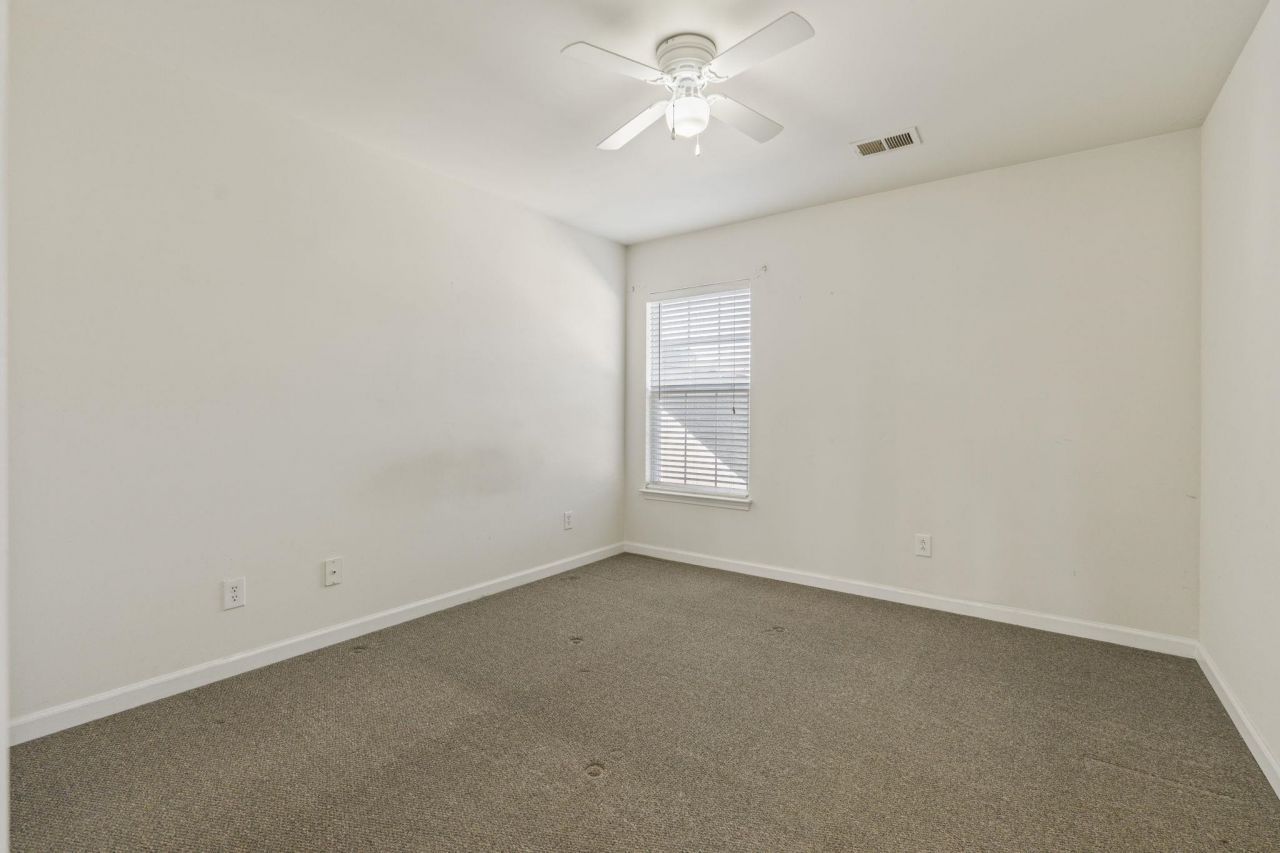 909 Barn Owl Ct.  Photo 26