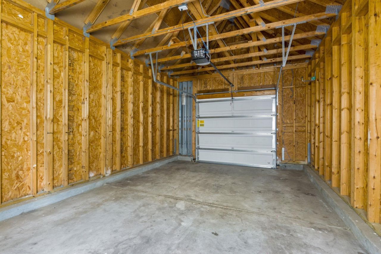 909 Barn Owl Ct.  Photo 32