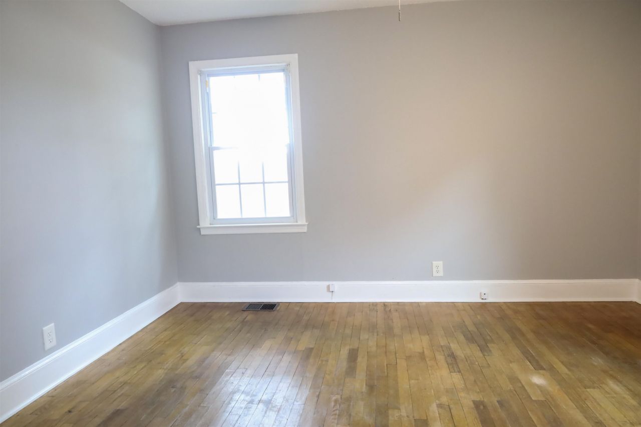 113 S Maple Ave. Photo 16