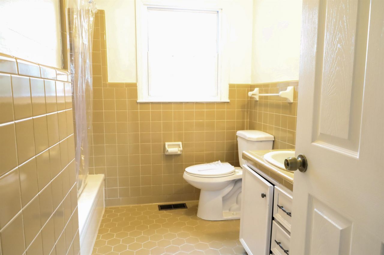 113 S Maple Ave. Photo 20