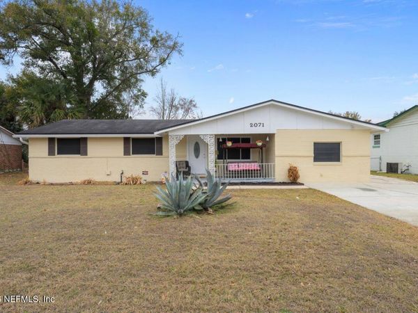 2071 COURTNEY Drive, Jacksonville, FL 32208