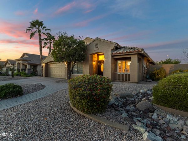 1452 E OAKLAND Street, Gilbert, AZ 85295