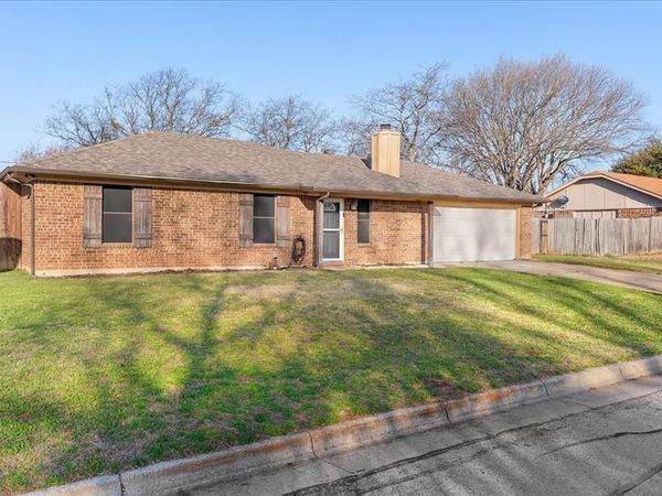 432 Post Oak Lane, Burleson, TX 76028