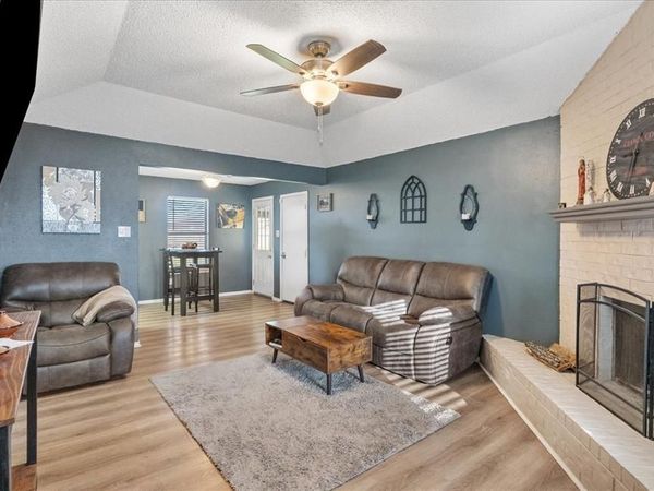 432 Post Oak Lane, Burleson, TX 76028