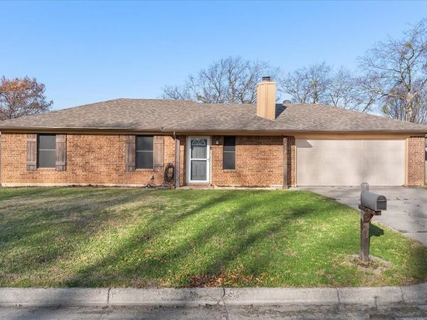 432 Post Oak Lane, Burleson, TX 76028