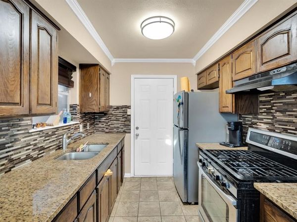 4916 Eastover Avenue, Fort Worth, TX 76119