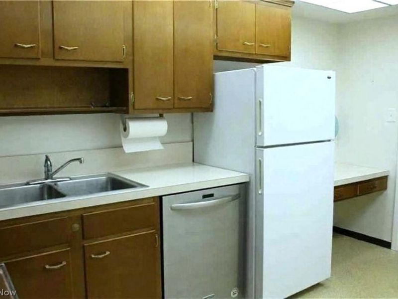 2089 Wooster Road, Unit 43, Rocky River, OH 44116 Photo 14