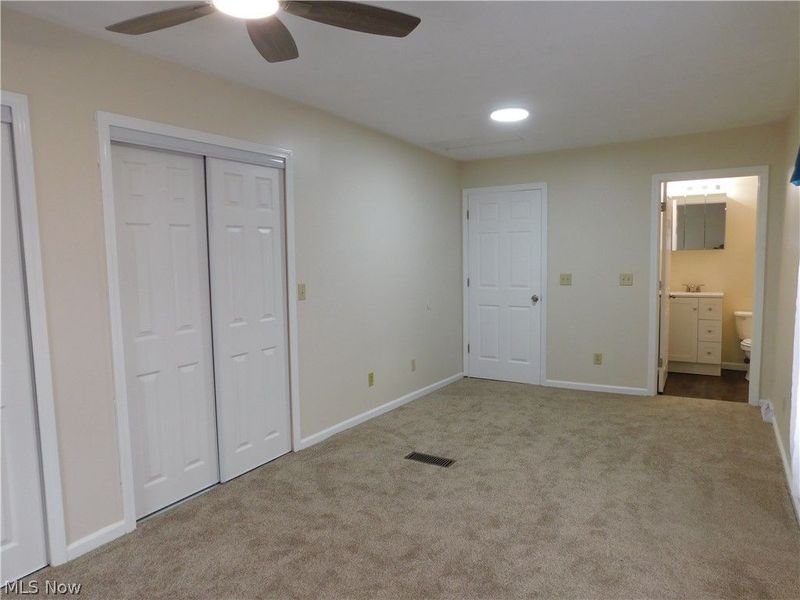 5089 South Geneva Drive, Geneva on the Lake, OH 44041 Photo 12