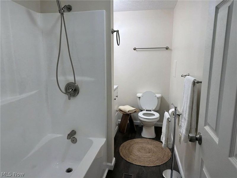 5089 South Geneva Drive, Geneva on the Lake, OH 44041 Photo 17