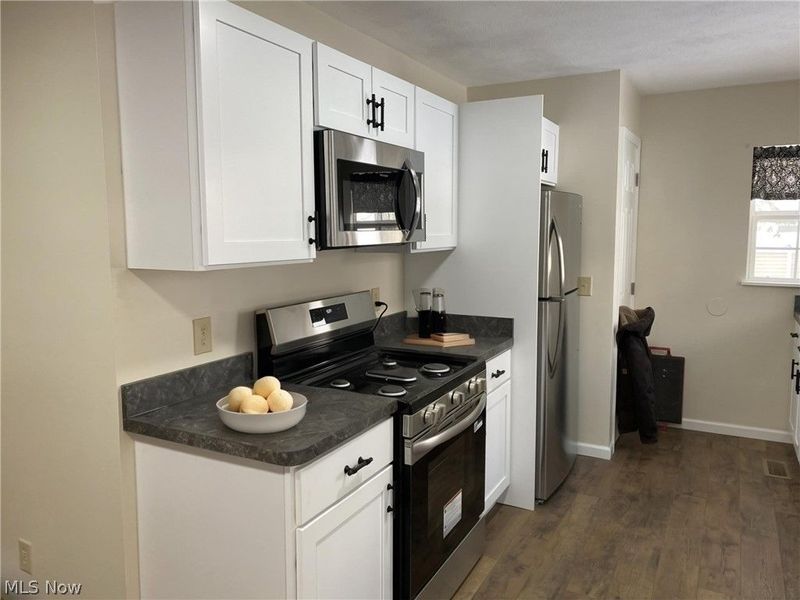 5089 South Geneva Drive, Geneva on the Lake, OH 44041 Photo 9