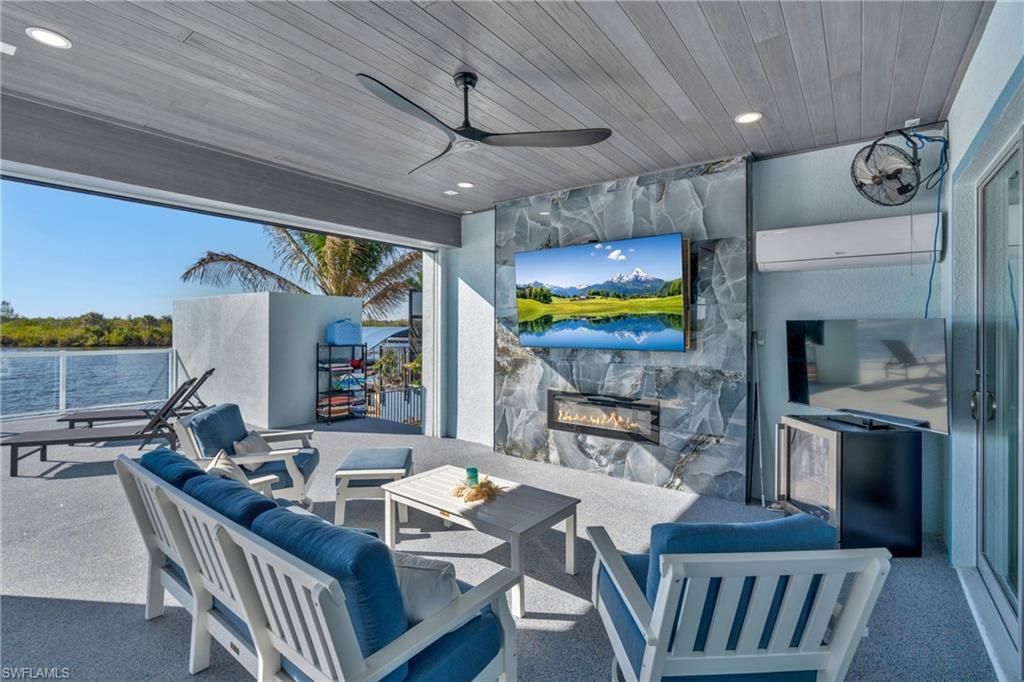 3434 NW 46th Pl , Cape Coral, FL 33993 Photo