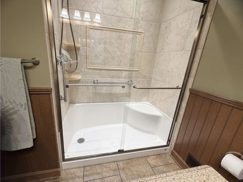 2257 Breezewood Drive, Austintown, OH 44515 Photo 13