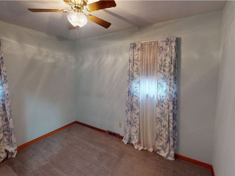 2257 Breezewood Drive, Austintown, OH 44515 Photo 14