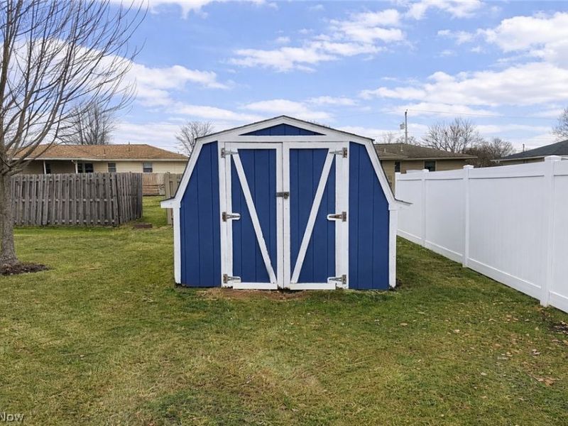 2257 Breezewood Drive, Austintown, OH 44515 Photo 26