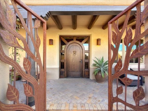 46 Via Plaza Nueva, Santa Fe, NM 87507