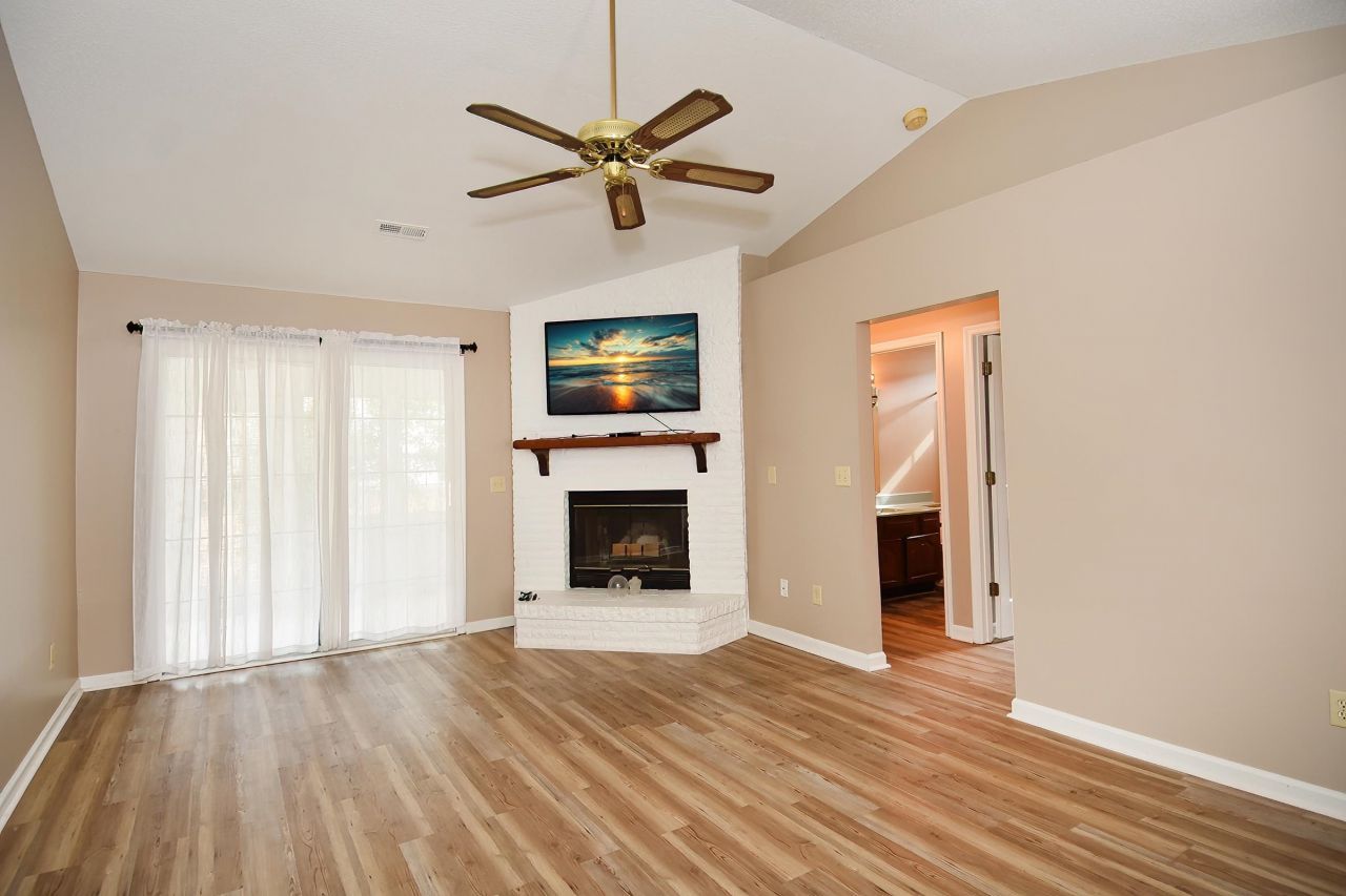 3638 Eagle Trace Dr. Photo 9