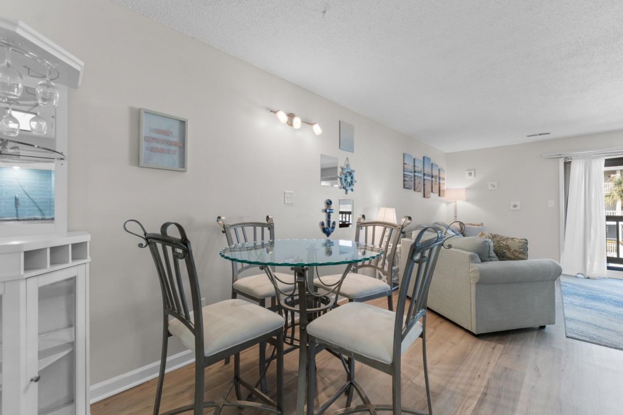 1860 Auburn Ln.  Photo 14